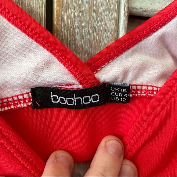 BOOHOO plunge red bikini top size 12 - Picture 3 of 6